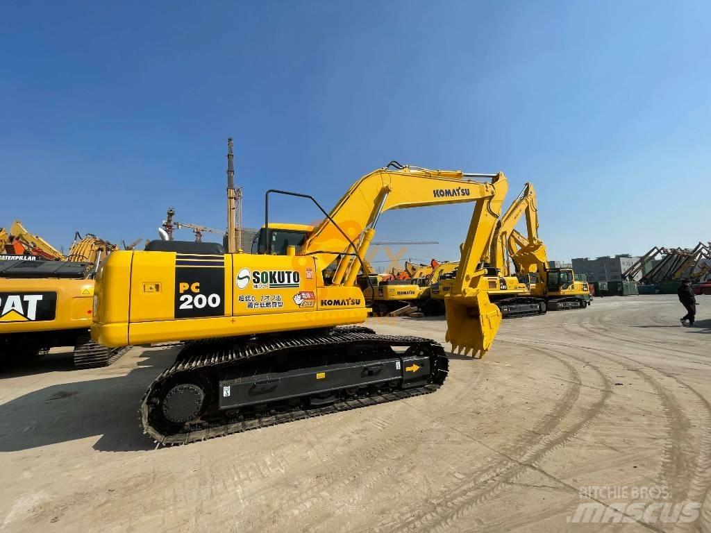 Komatsu PC 200 Paletli ekskavatörler