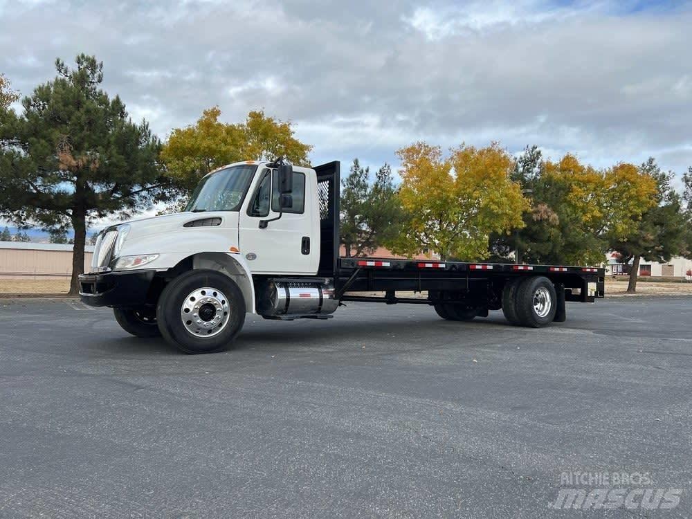 International 4300 Flatbed kamyonlar