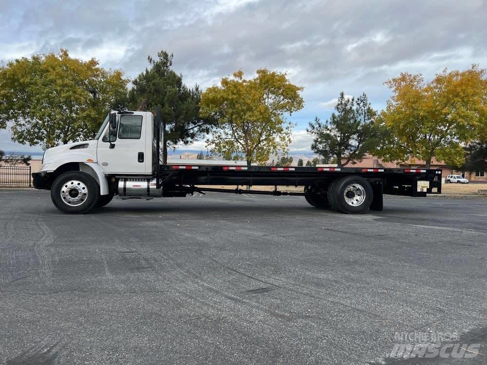 International 4300 Flatbed kamyonlar