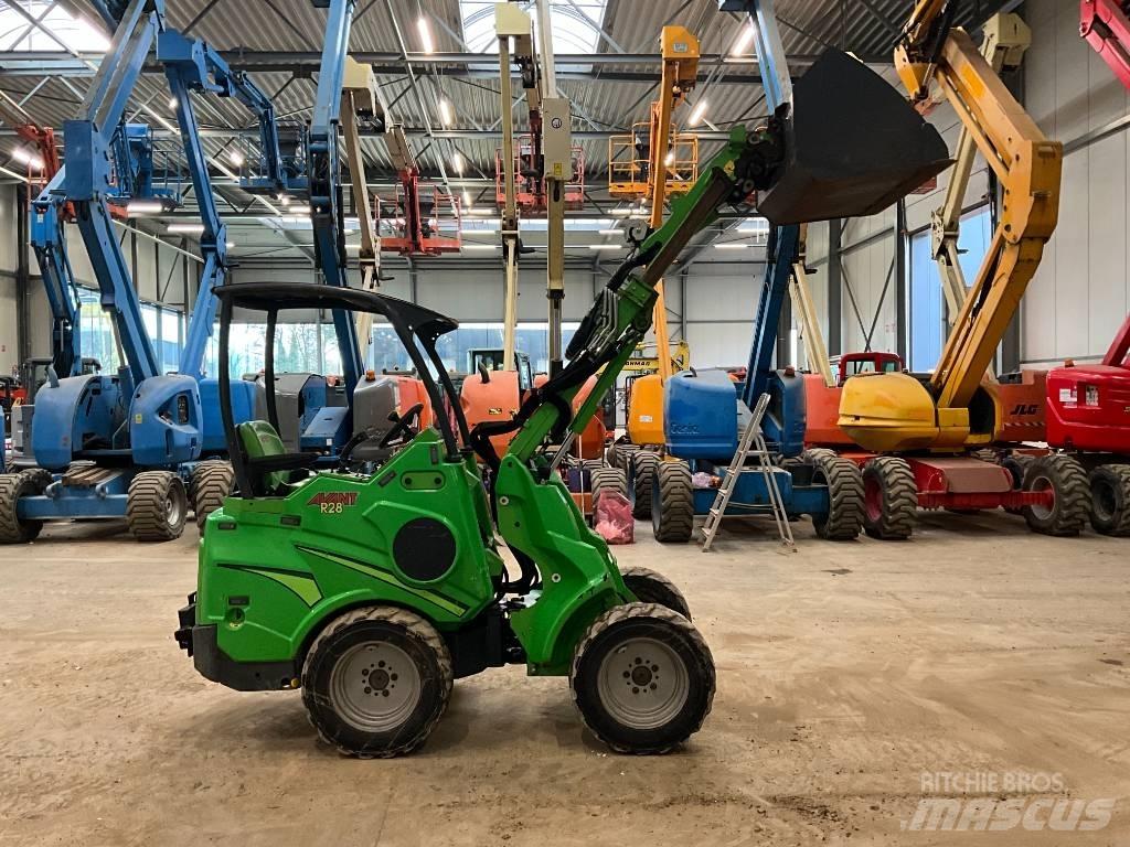 Avant R 28 Mini yükleyiciler