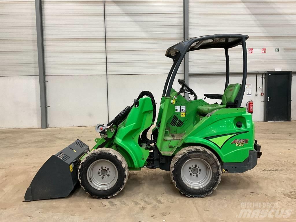 Avant R 28 Mini yükleyiciler