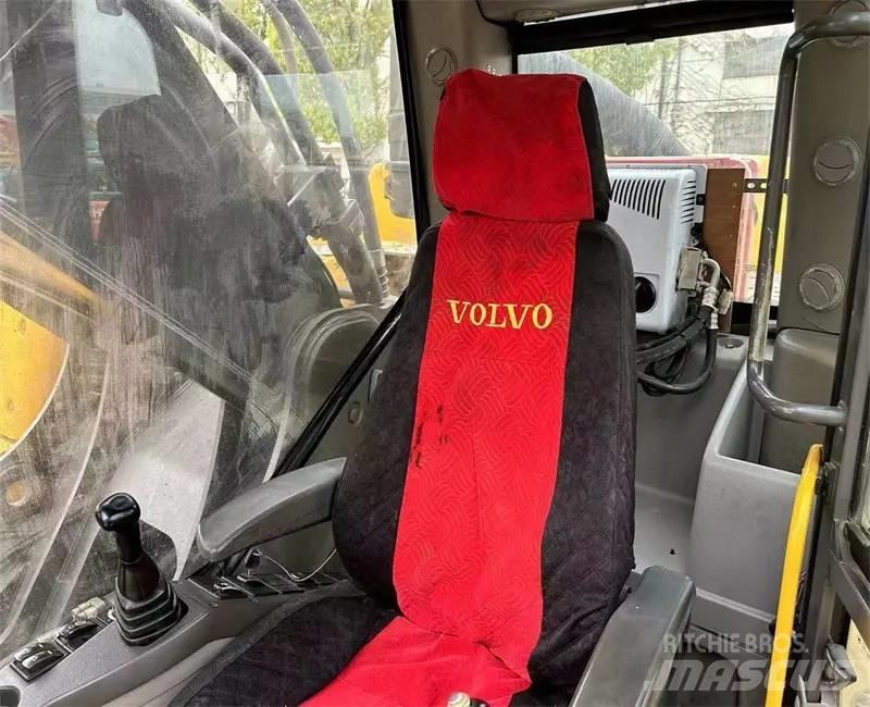 Volvo EC480DL Paletli ekskavatörler