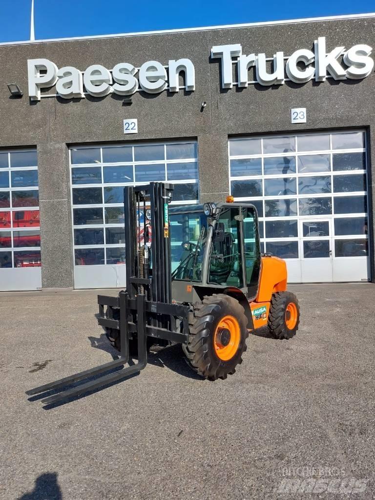 Ausa C 251 H x4 Arazi tipi forklift
