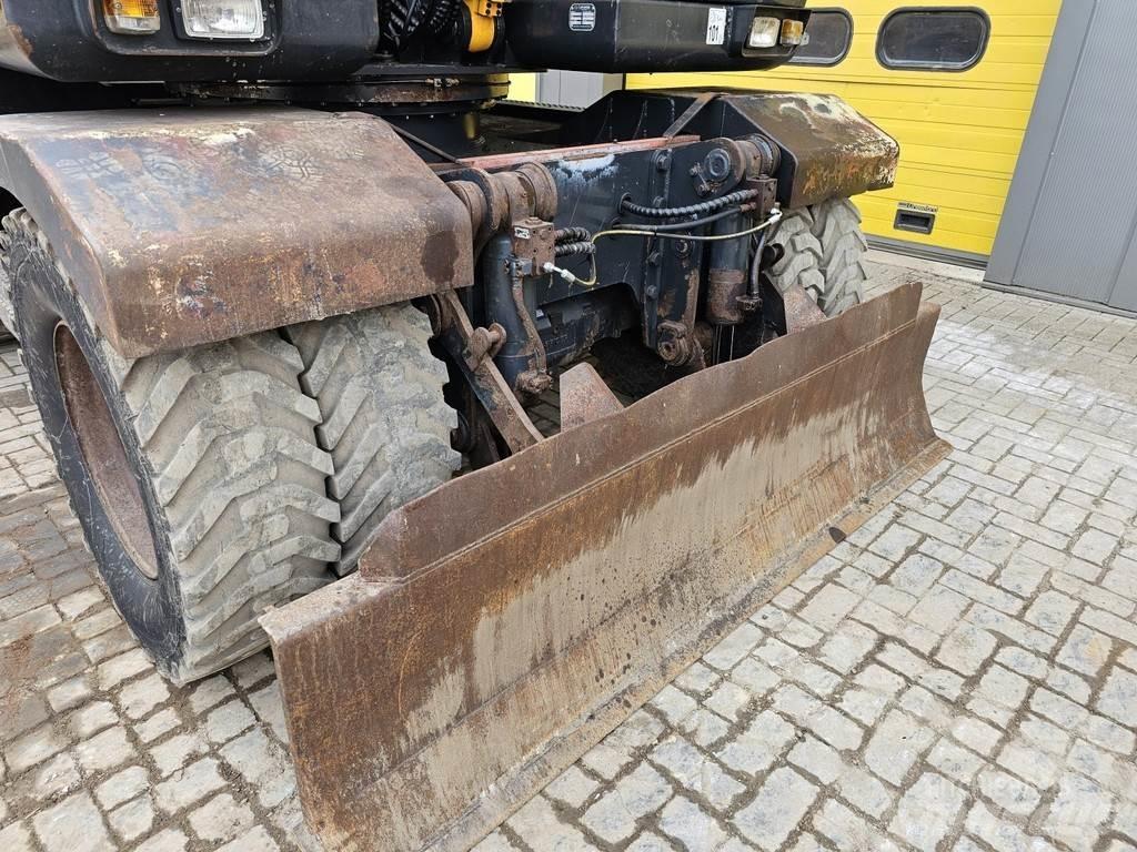Hyundai R140W-7A Lastik tekerli ekskavatörler