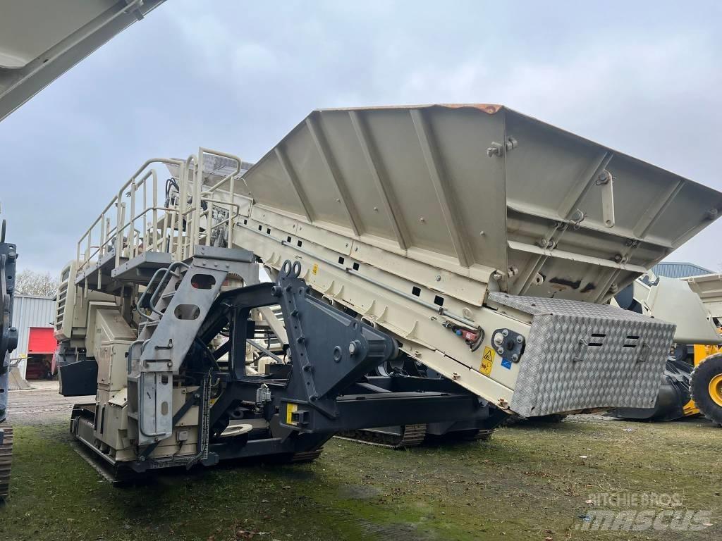 Metso LT 300 HP Gezer kırıcılar
