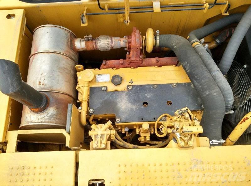 CAT 323 Paletli ekskavatörler