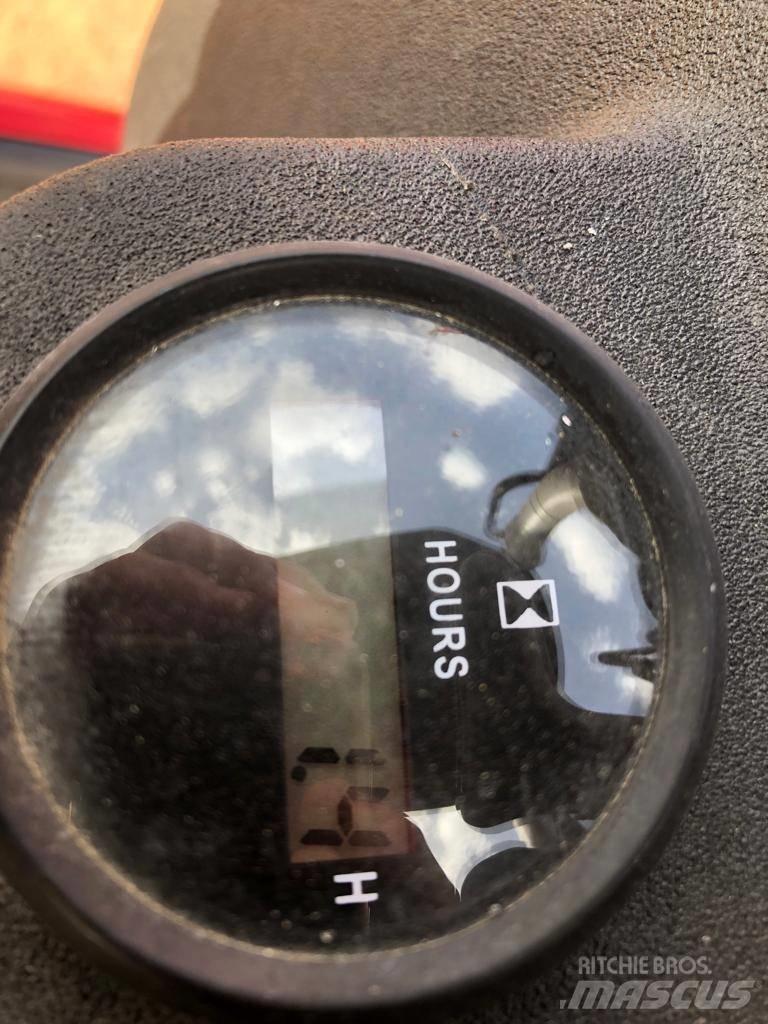 Lucla TX10 Mini ekskavatörler, 7 tona dek