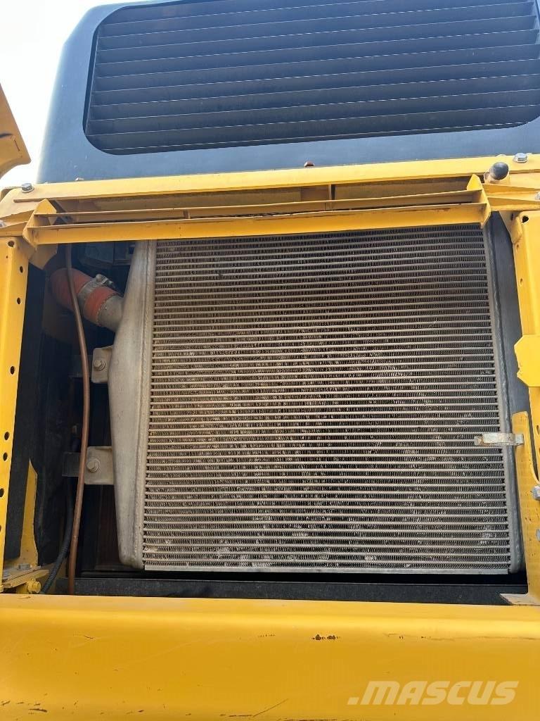 Komatsu PC 400-8 Paletli ekskavatörler