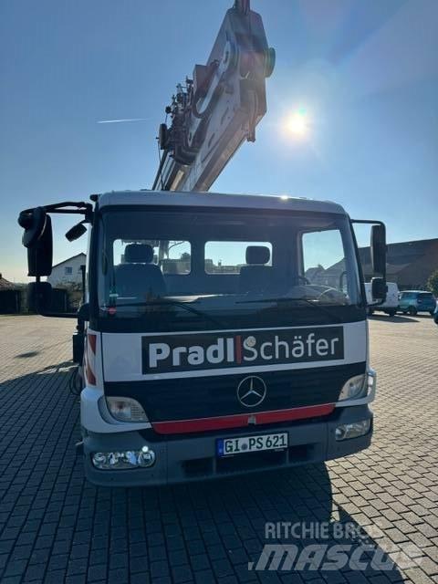 Böcker AK 32/1500 Arazi Tipi Vinçler (RT)