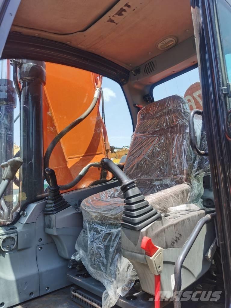Doosan DX 225 LC Paletli ekskavatörler