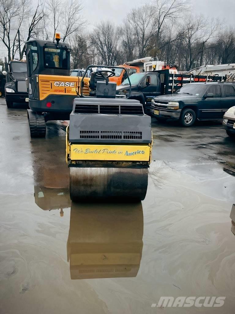 Bomag BW 100 AD-3 Çift tamburlu silindirler