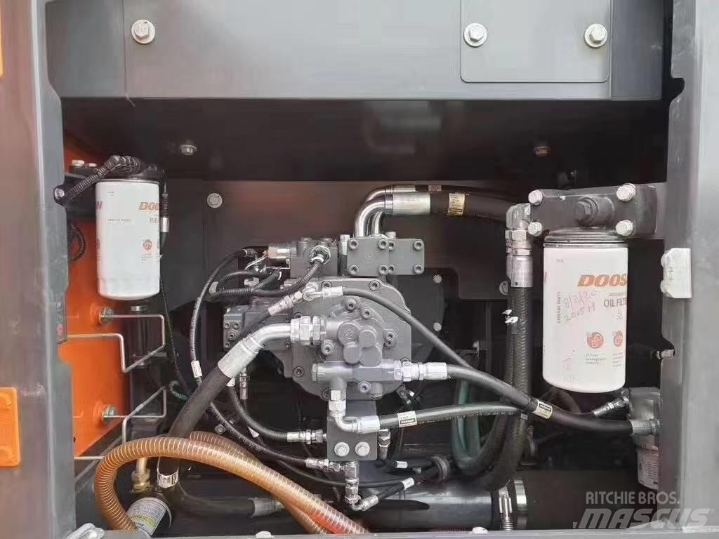 Doosan DX 225 LC Paletli ekskavatörler