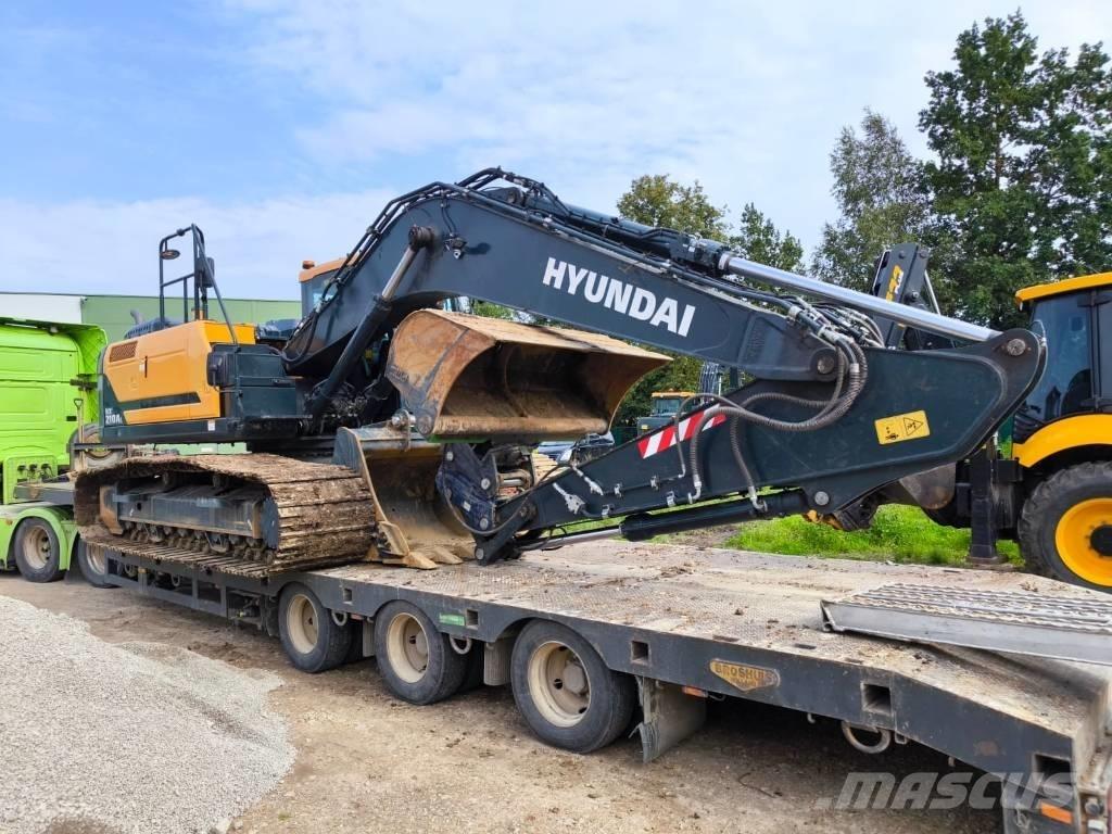 Hyundai HX 210 AL Paletli ekskavatörler