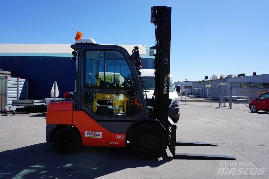 Toyota 52-8FDJF35 Dizel forkliftler