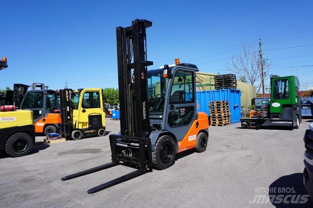 Toyota 52-8FDJF35 Dizel forkliftler