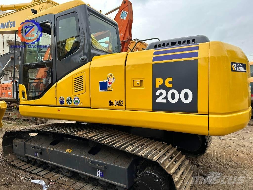 Komatsu PC 200-7 Paletli ekskavatörler