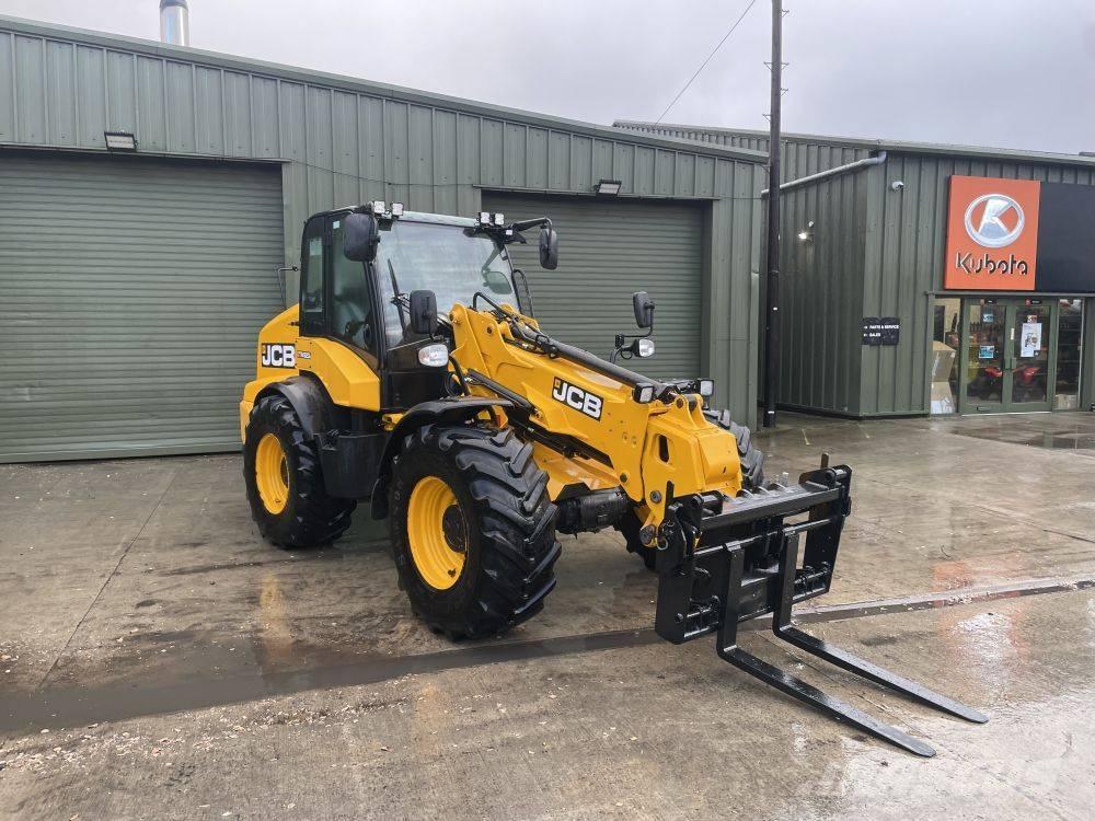 JCB TM 320 S Tarimsal teleskopik yükleyiciler