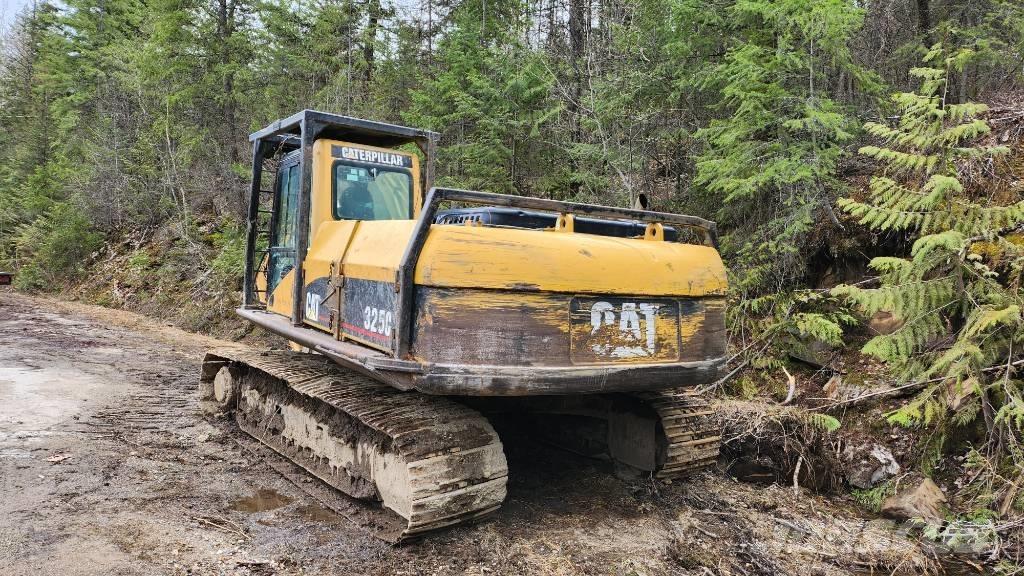CAT 325 C Paletli ekskavatörler