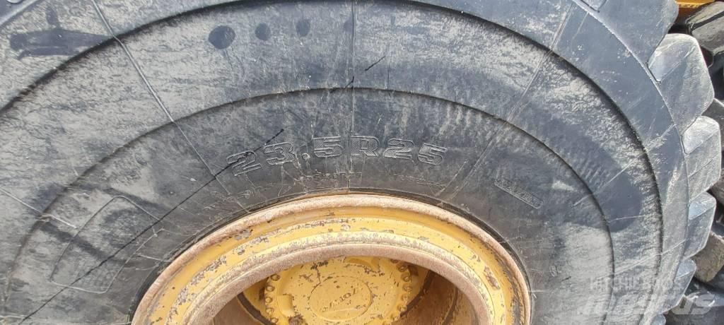 Volvo A 25 F Belden kirma kaya kamyonu
