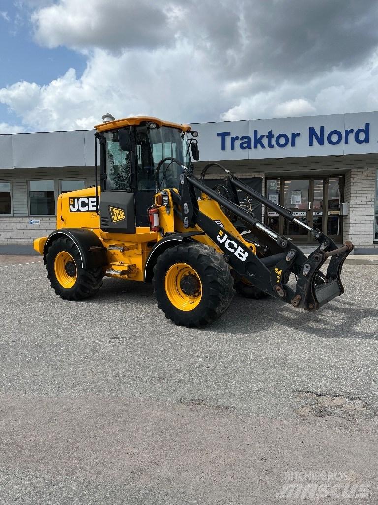 JCB 411 HT 6400 Tim Tekerlekli yükleyiciler
