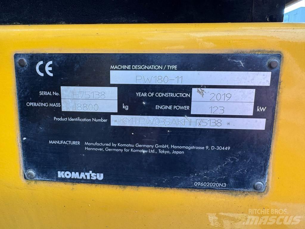 Komatsu PW180-11 Lastik tekerli ekskavatörler