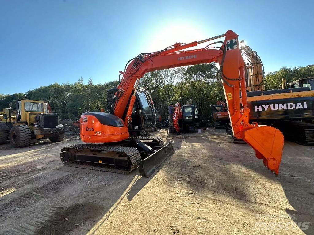 Hitachi ZX 75 Paletli ekskavatörler
