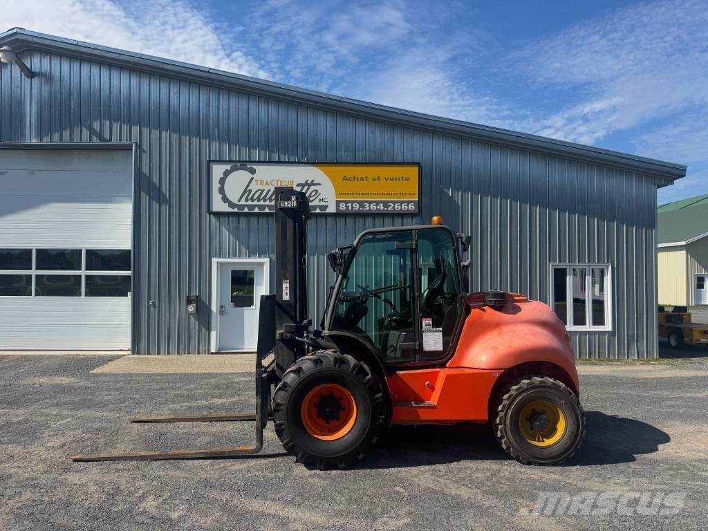 Ausa C 400 H Arazi tipi forklift