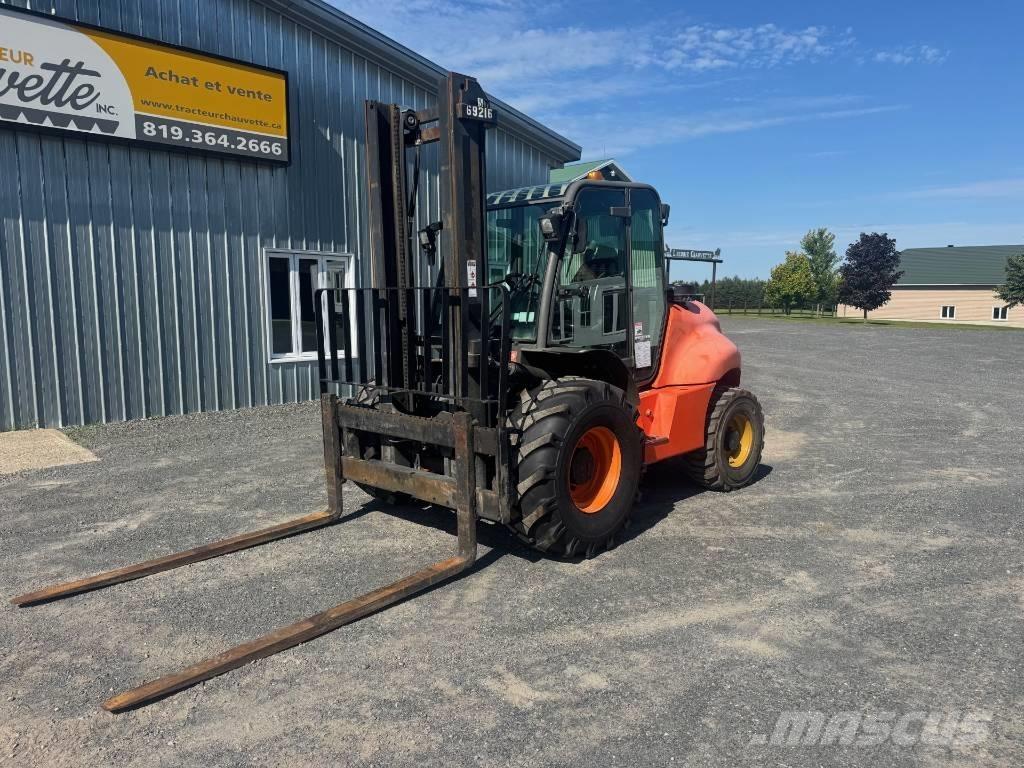 Ausa C 400 H Arazi tipi forklift