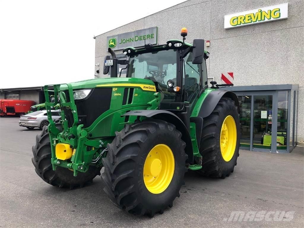 John Deere 6R215 Traktörler