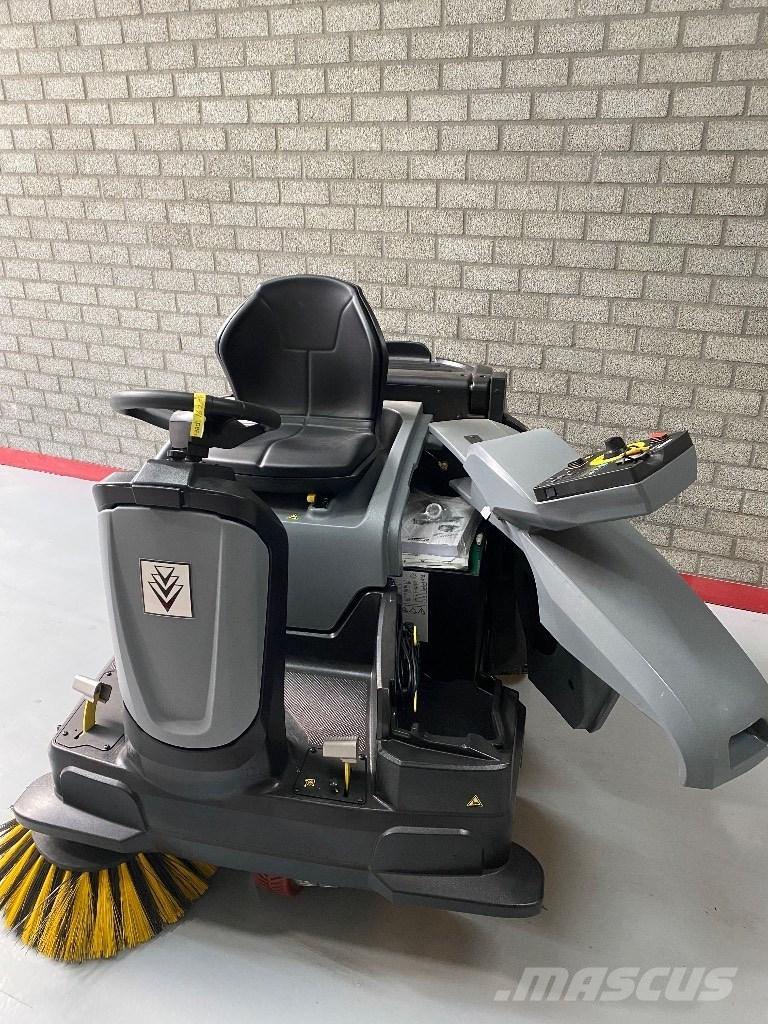 Kärcher KM 105/100 R Cadde süpürücüler