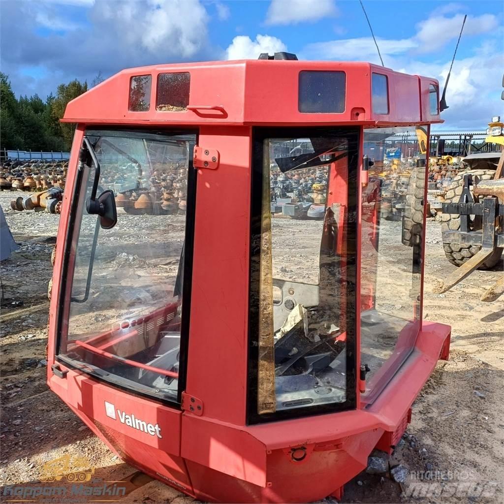 Valmet 941 Kabin