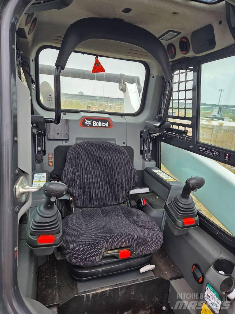 Bobcat T 76 Skid steer loderler