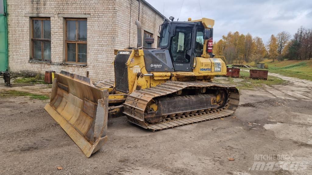 Komatsu D 61 PX-15 Paletli dozerler