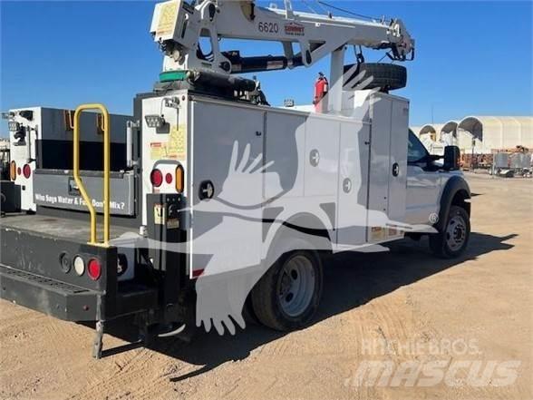 Ford F550 Diger