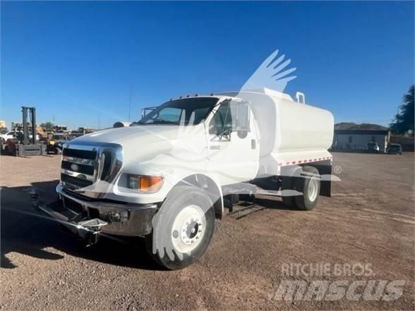 Ford F750 Tankerli kamyonlar