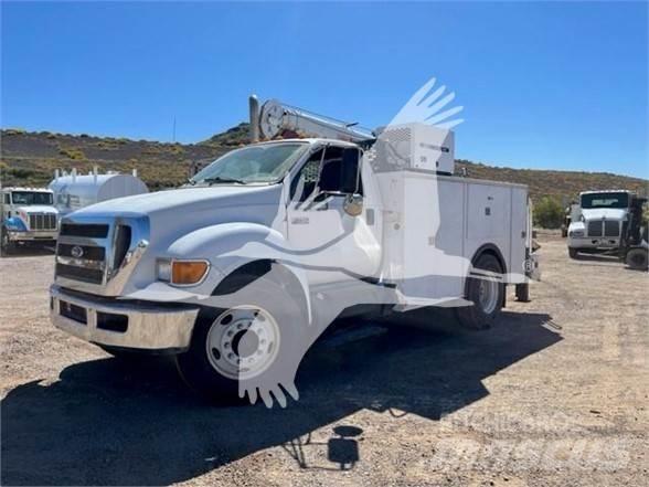 Ford F750 Diger