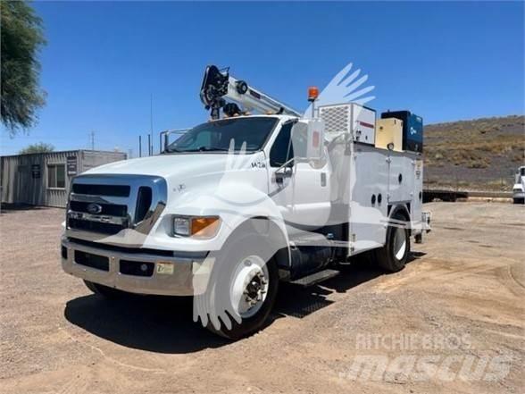 Ford F750 Diger