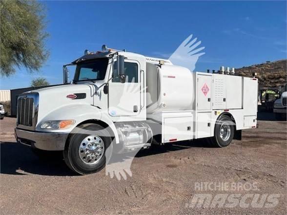 Peterbilt 337 Diger