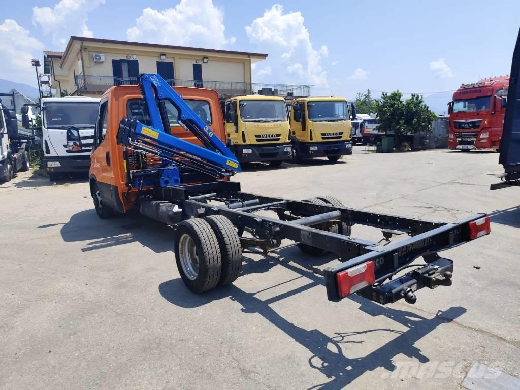 Iveco Daily 35-140 Araç üzeri vinçler