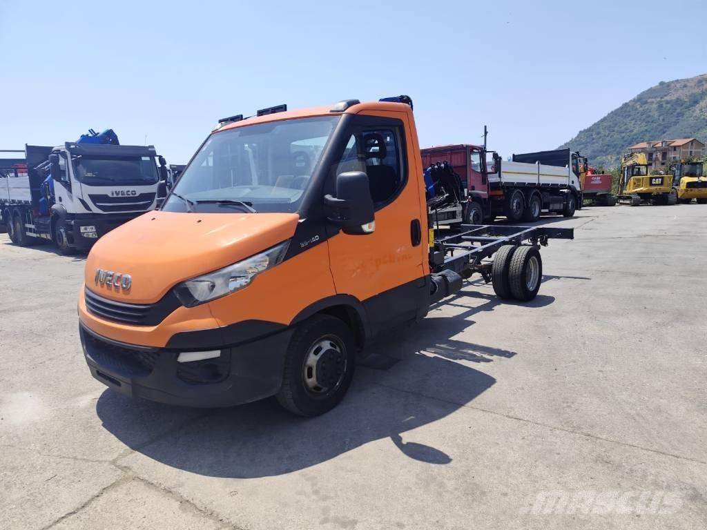 Iveco Daily 35-140 Araç üzeri vinçler