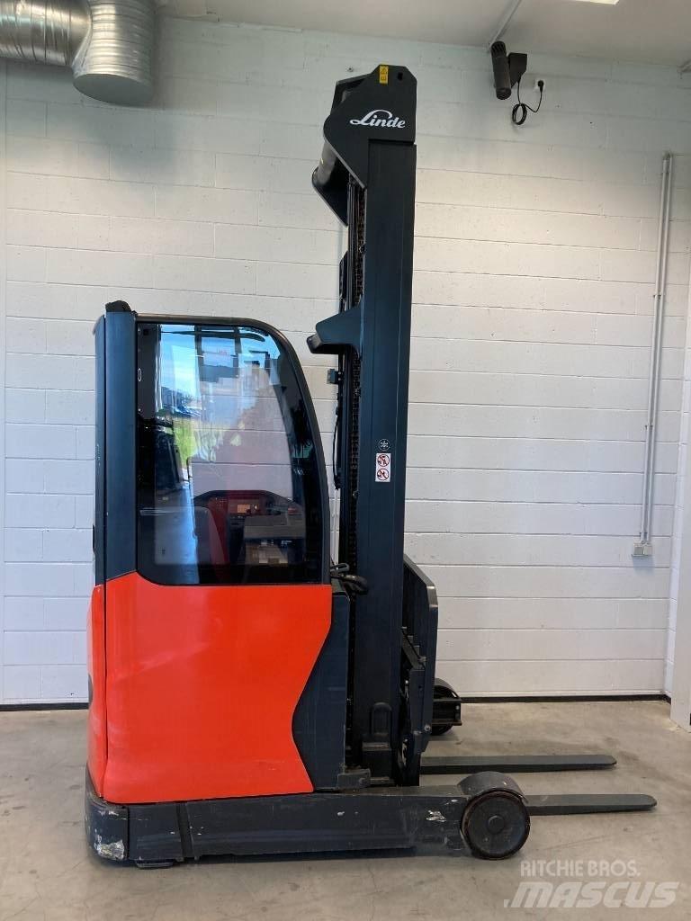 Linde R14/1120 Reach truck - depo içi istif araçları