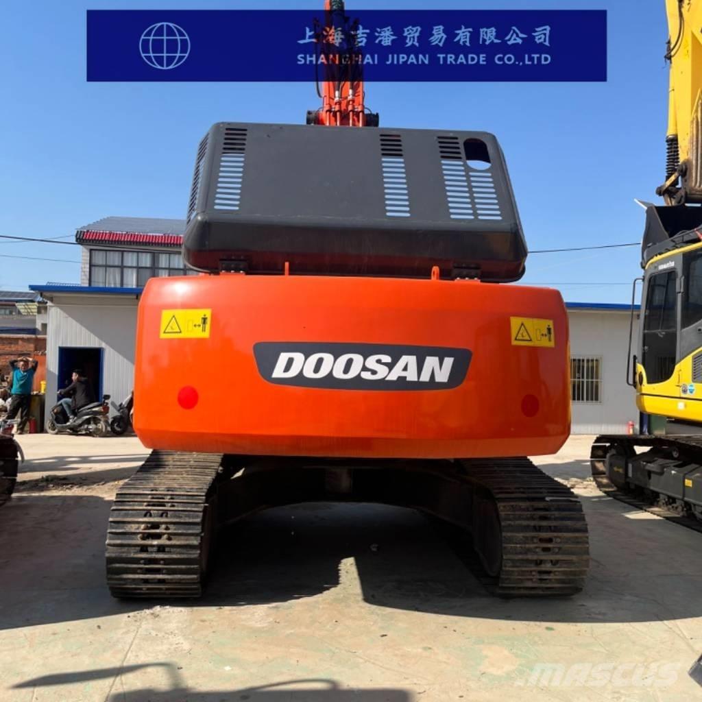 Doosan DX 300 Paletli ekskavatörler