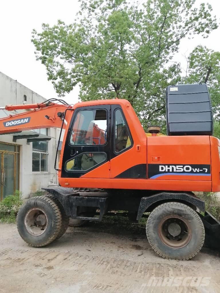 Doosan DH 150 W-7 Paletli ekskavatörler