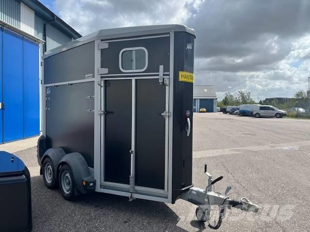 Ifor Williams HB403 Hayvan nakil yari römorklari