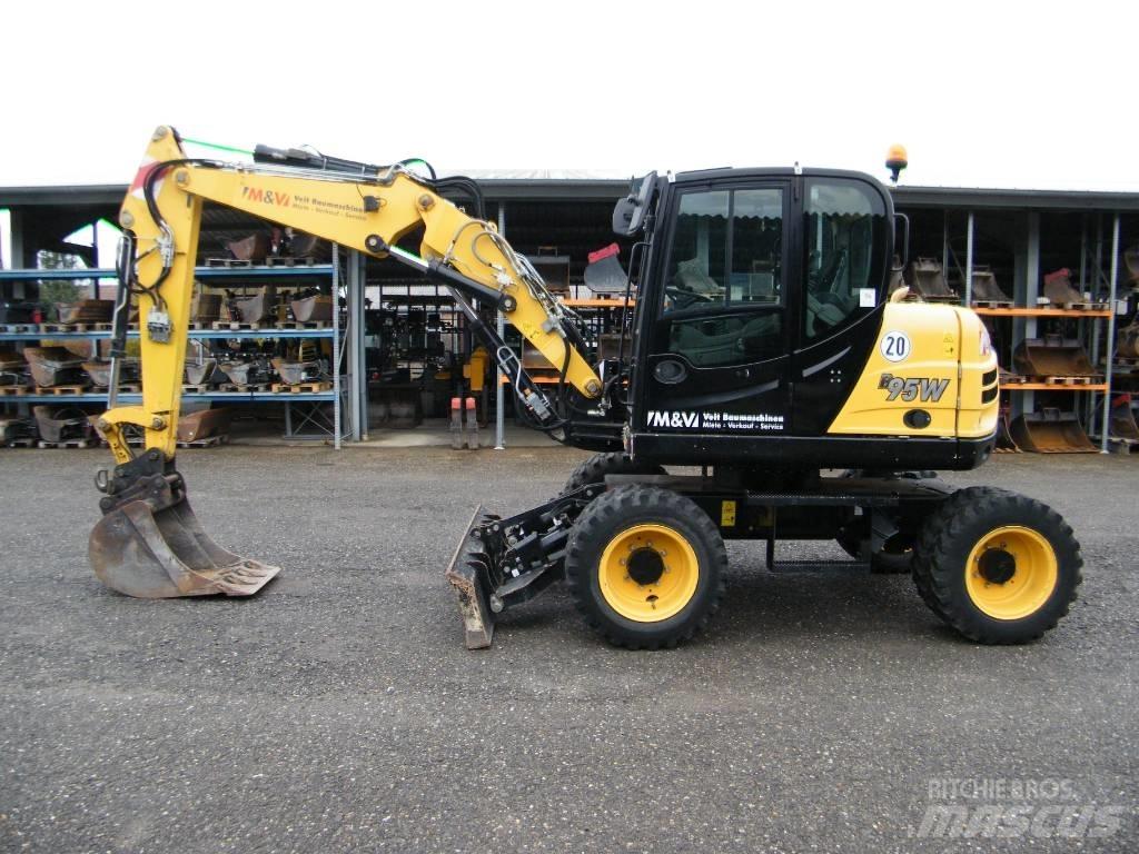 Yanmar B95W Lastik tekerli ekskavatörler