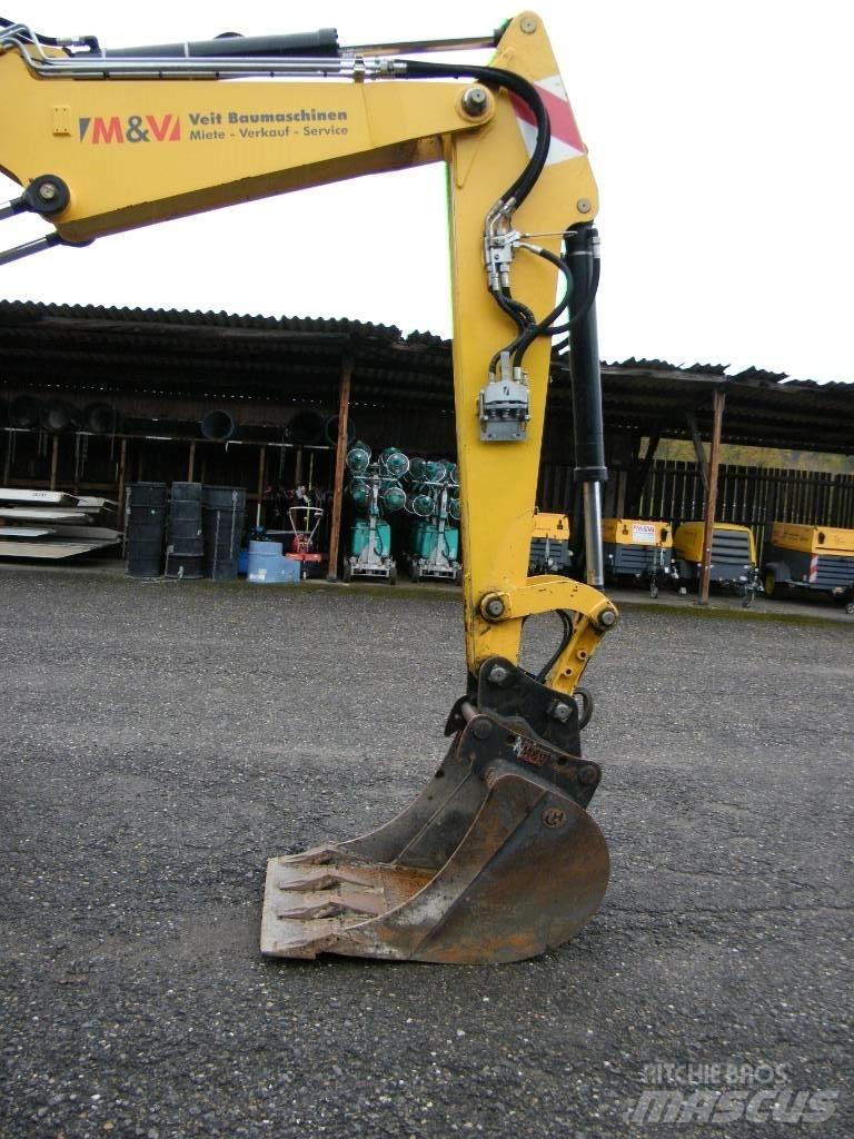 Yanmar B95W Lastik tekerli ekskavatörler