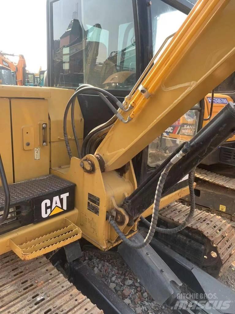 CAT 305.5e2 Paletli ekskavatörler