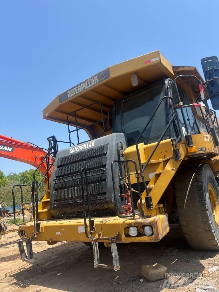 CAT 773E Belden kirma kaya kamyonu