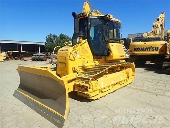 Komatsu D51EXi-24 Paletli dozerler