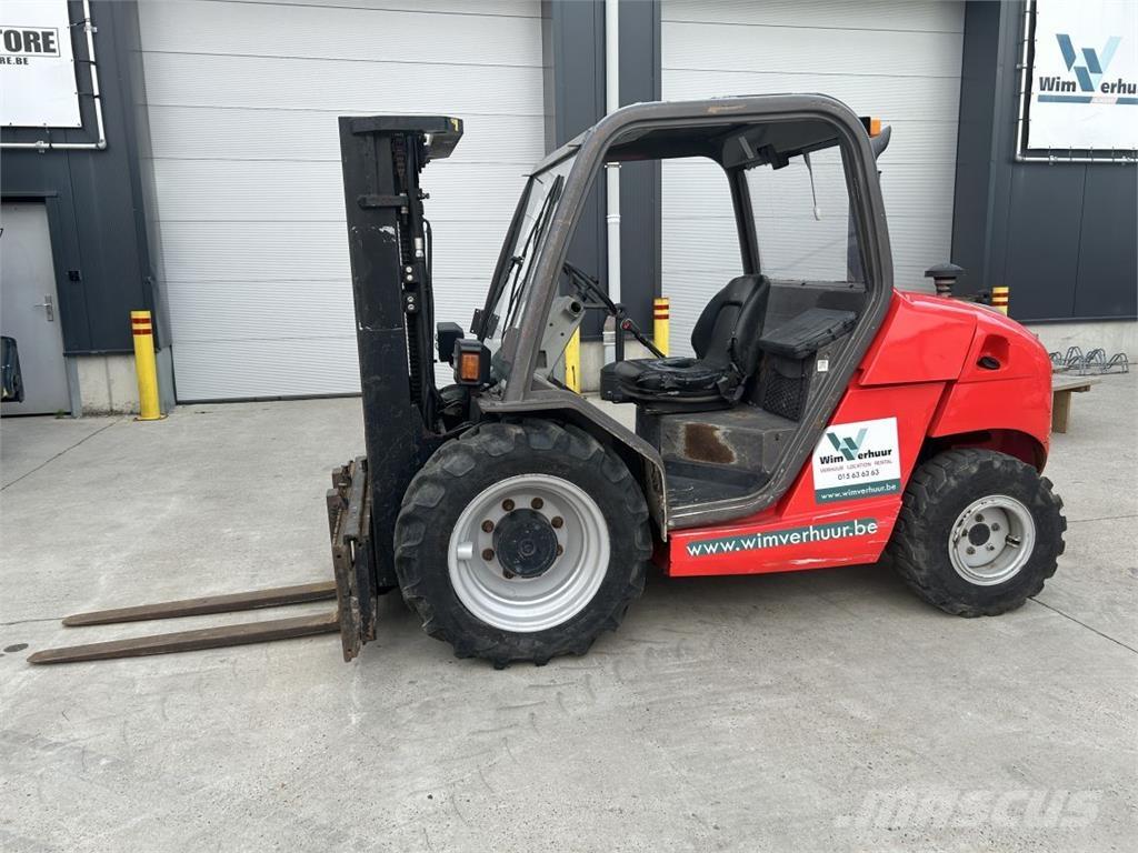 Manitou MH25-4 Arazi tipi forklift